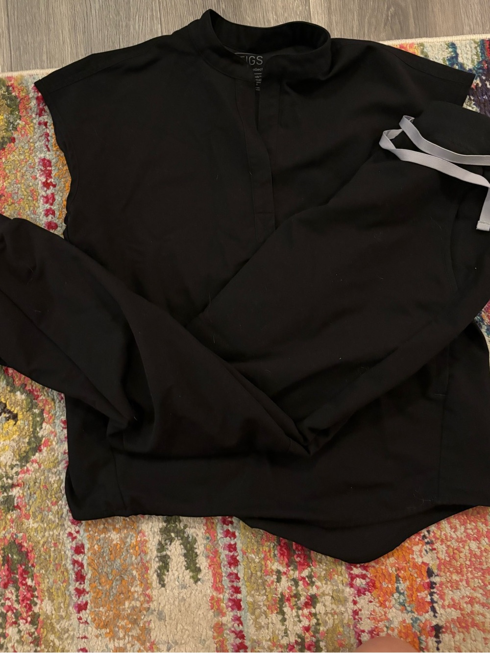 Figs Women’s Black Scrub Set